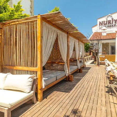 Nuriye * Αλακάτι